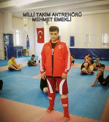 Antrenör Emekli, Milli Takımda