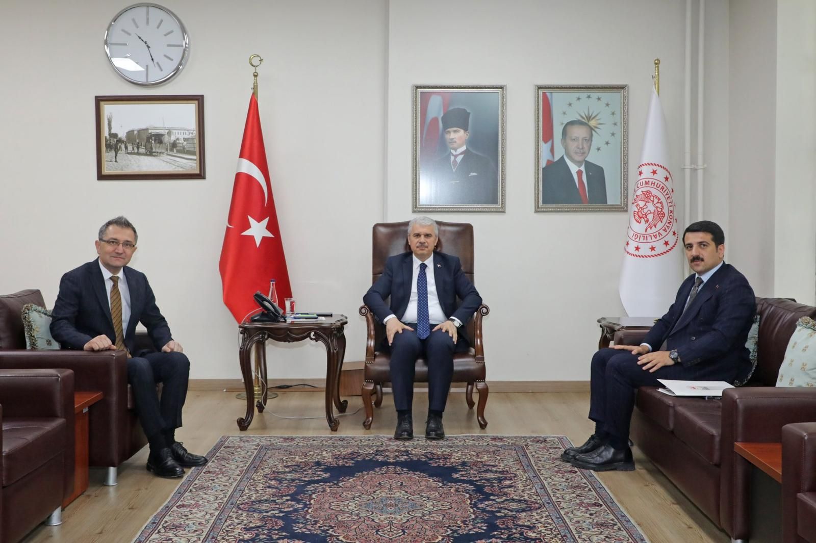Valiye ziyaret