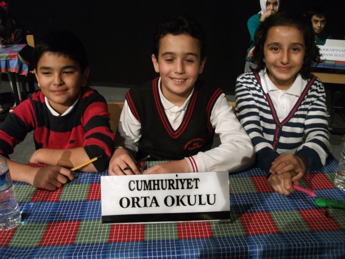 Bilgi Yarışmasında Cumhuriyet Ortaokulu Farkı