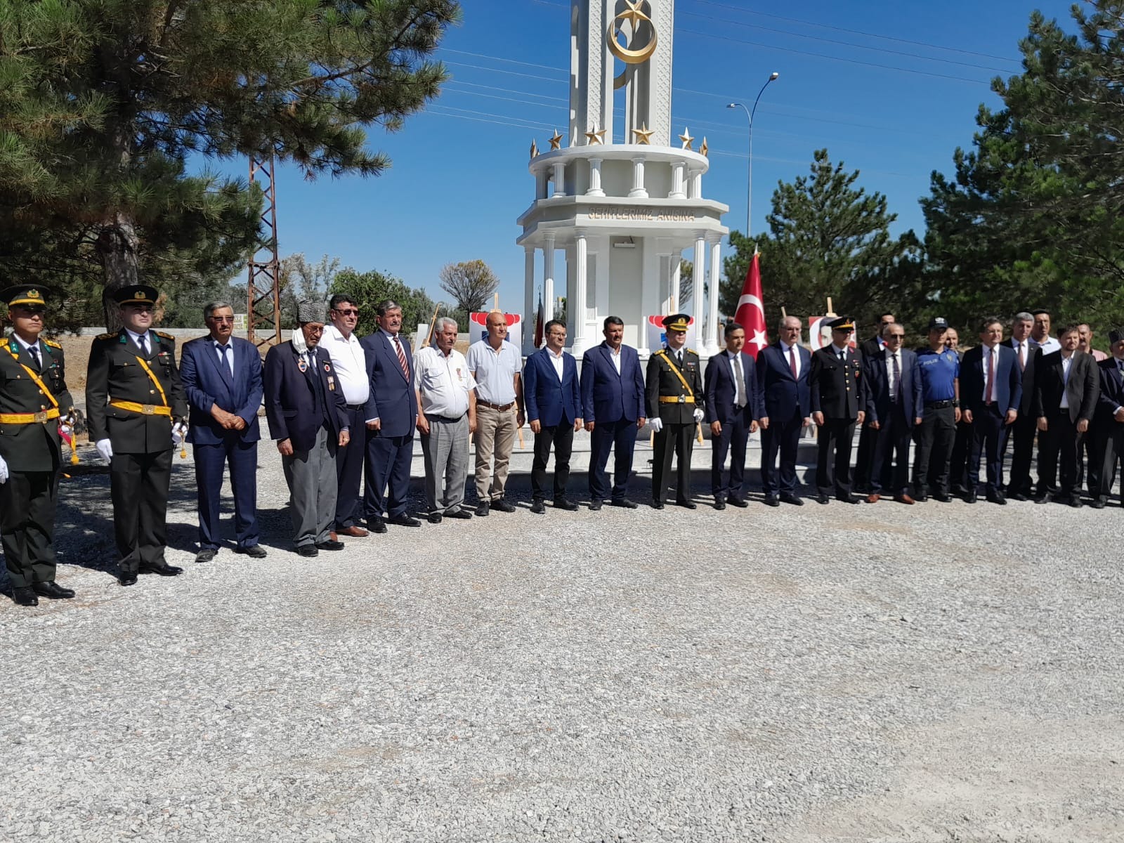 Şehitlik anıtı açılışı yapıldı