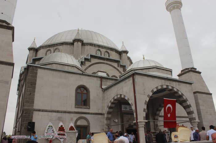 Muhteşem cami açıldı