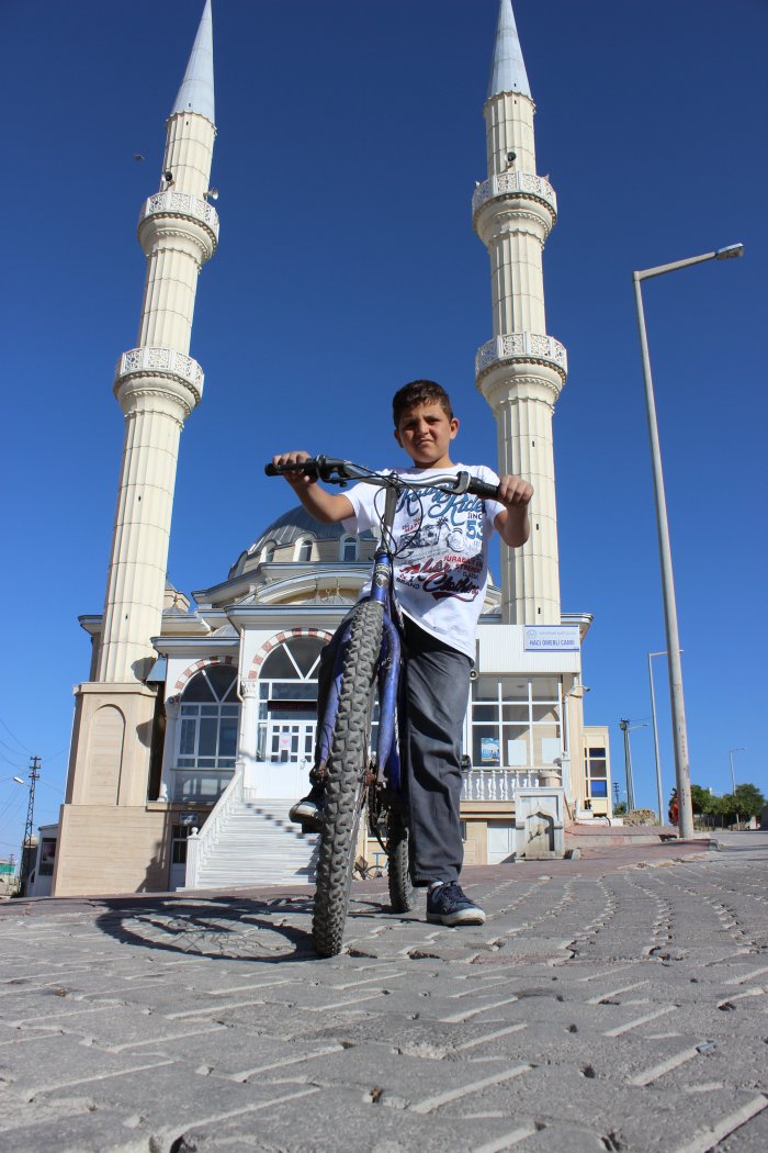 Küçük Mustafa Suriyede ailesini kaybetti