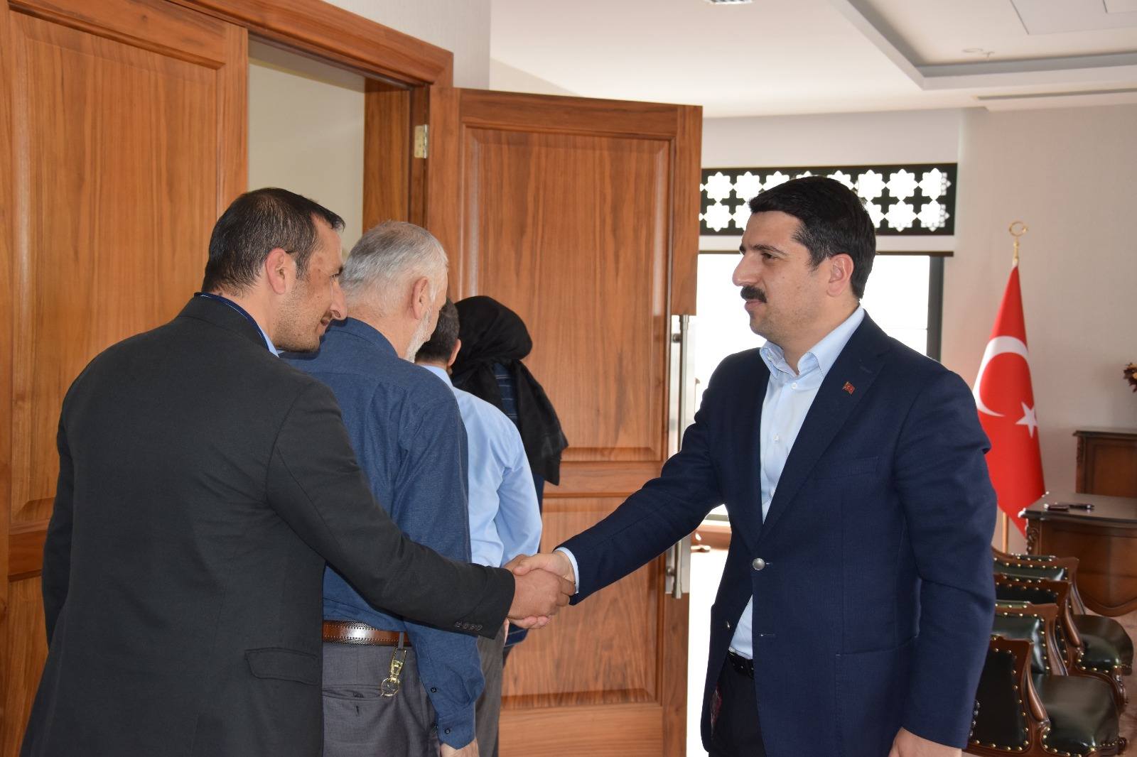 Kaymakamdan bayram kutlaması