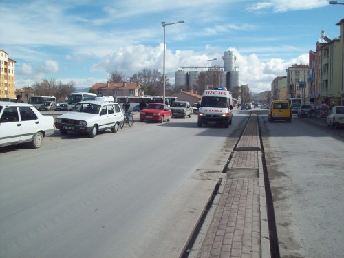 Minibüs Lastiği Patladı:10 Yaralı