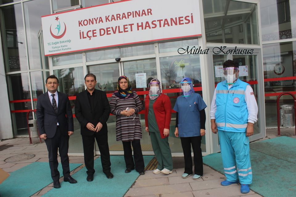 Sağlık çalışanları için maske ürettiler