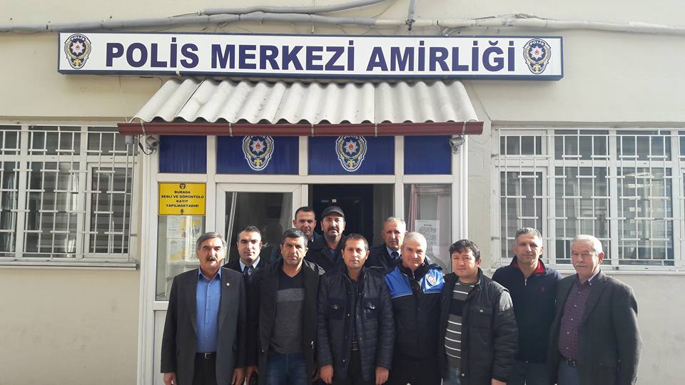 Muhtarlardan polislere destek