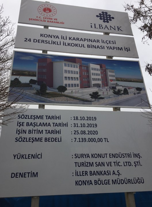 Cumhuriyet ilkokulu inşaatı sürüyor