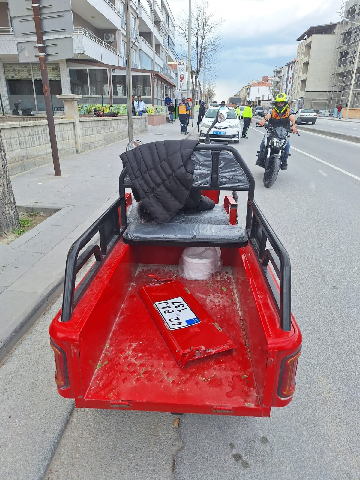 Konya caddesinde trafik kazası:3 yaralı